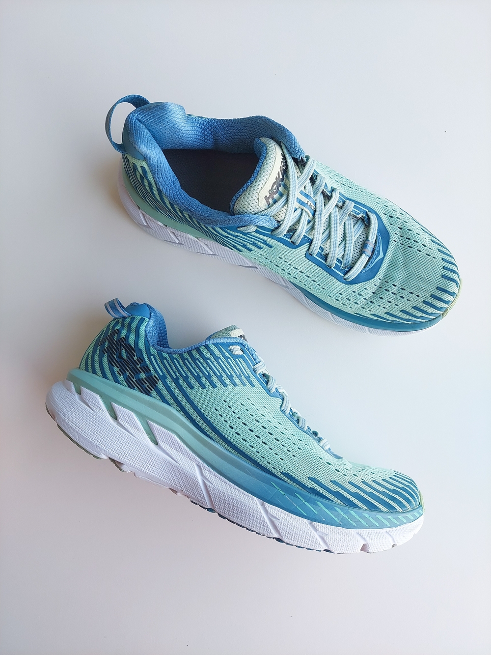 Hoka One One Women's US 8 Clifton 5 Running Shoes Athletic Sneakers Active Sport